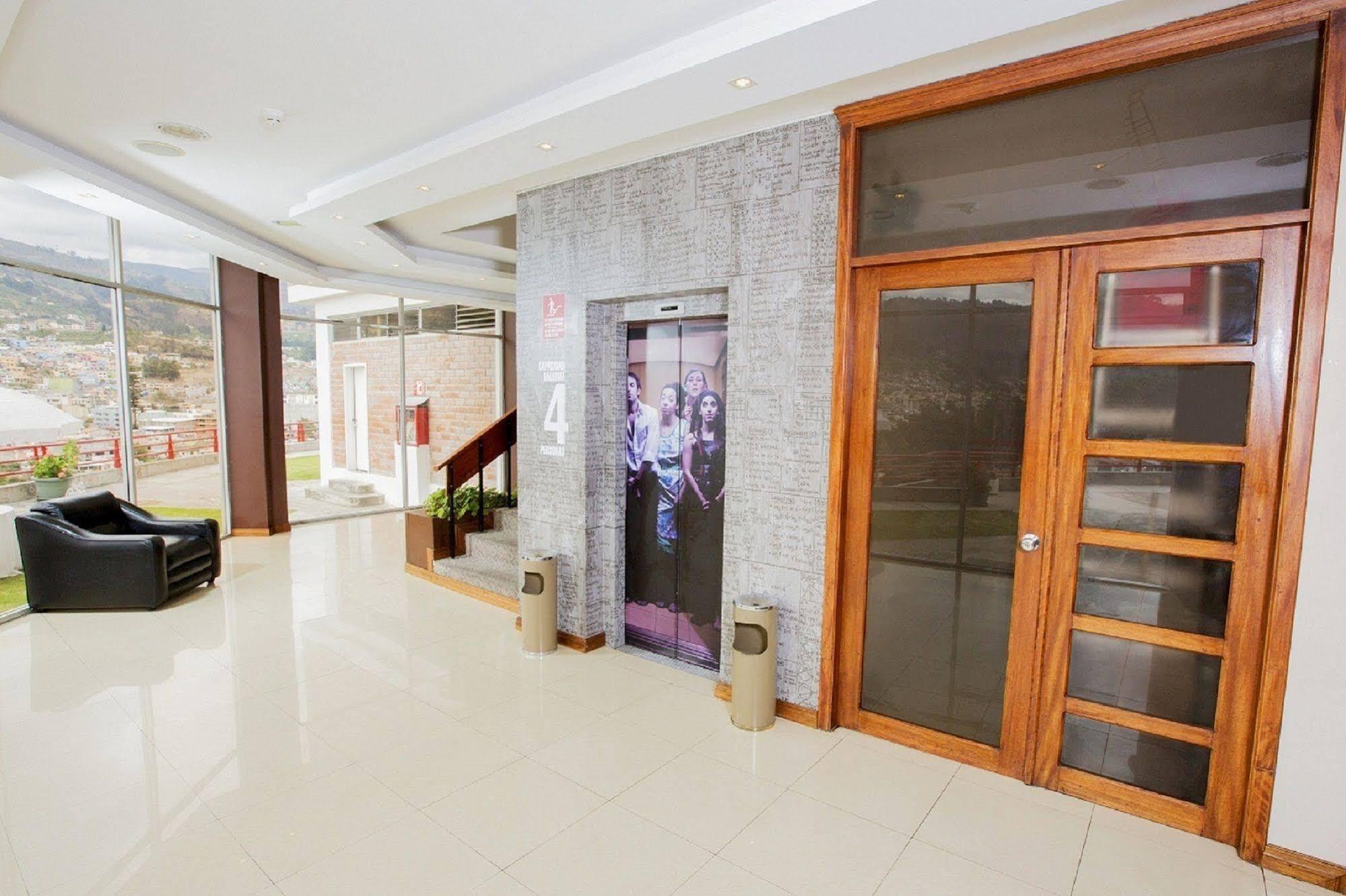 Hotel Ambato Exteriör bild