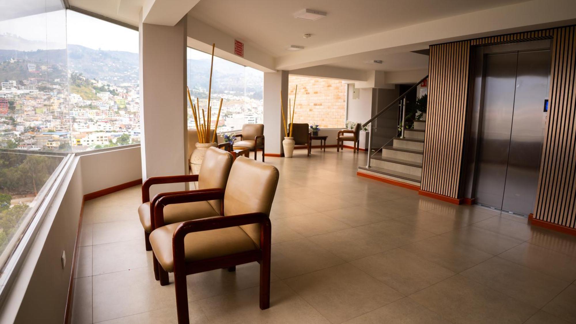 Hotel Ambato Exteriör bild