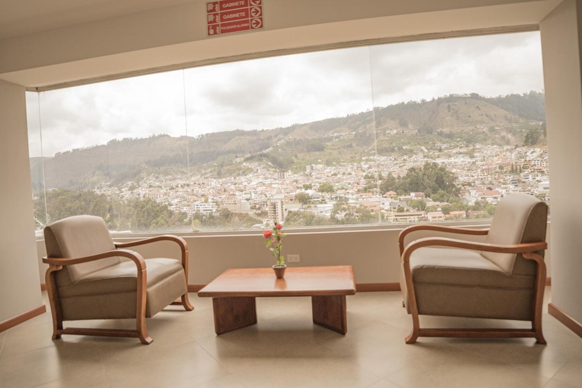 Hotel Ambato Exteriör bild